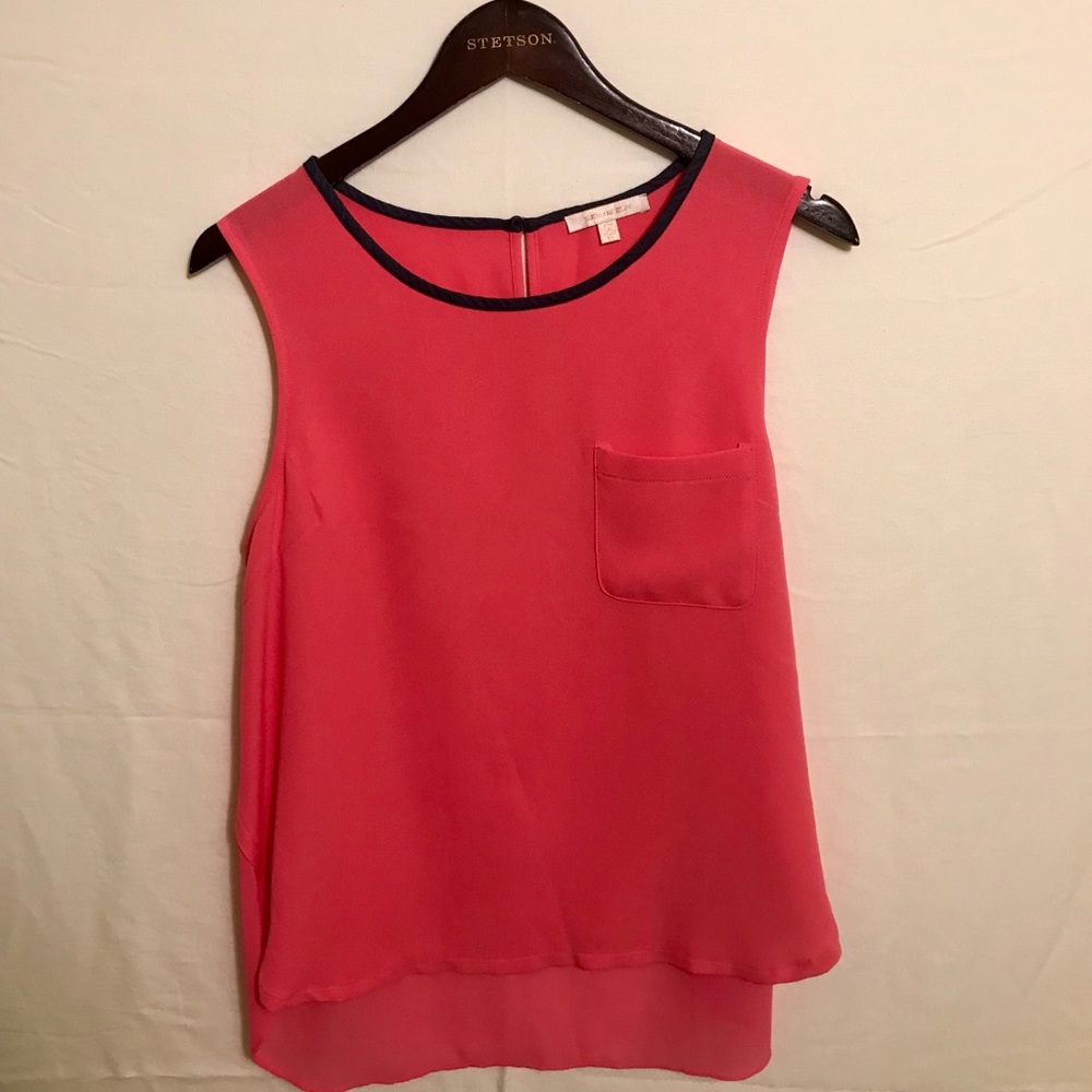 Hot pink tank